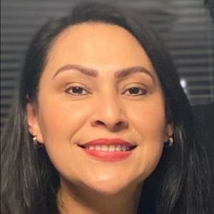 Meet your Posher, Ana